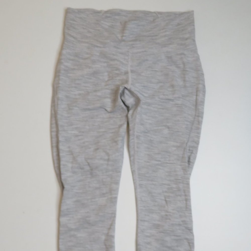 Lululemon Womens Leggings Gray Mesh Cut Out‎ Sz 8